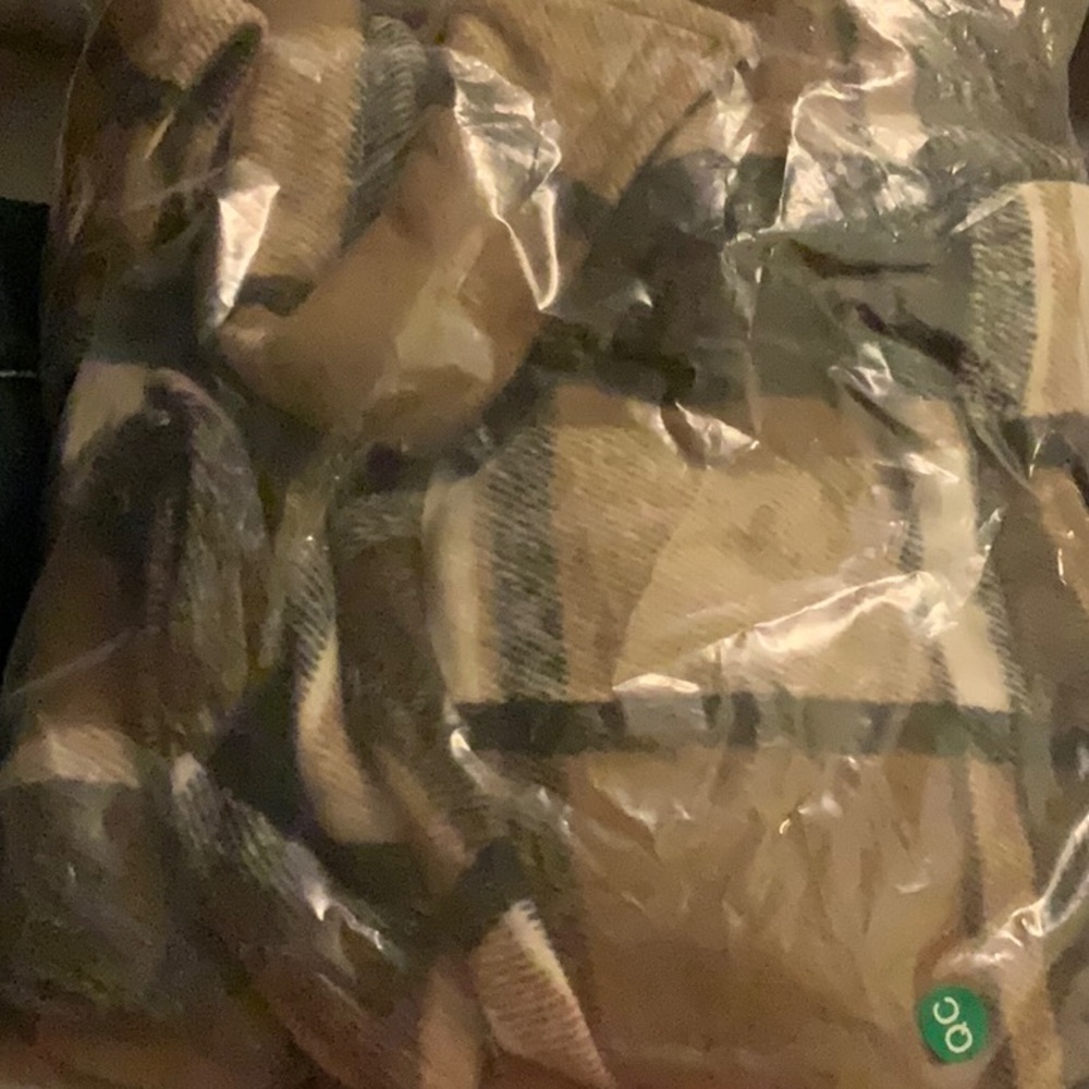 Classic Brown Plaid Long Shacket - New in Package XL - Picture 6 of 6